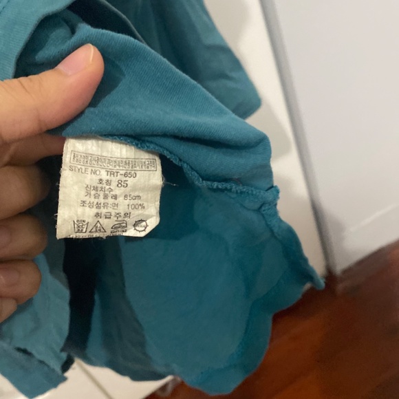 TBJ Jeans TOP    Medium Size     Long Sleeve shirt with V neck - Picture 5 of 9